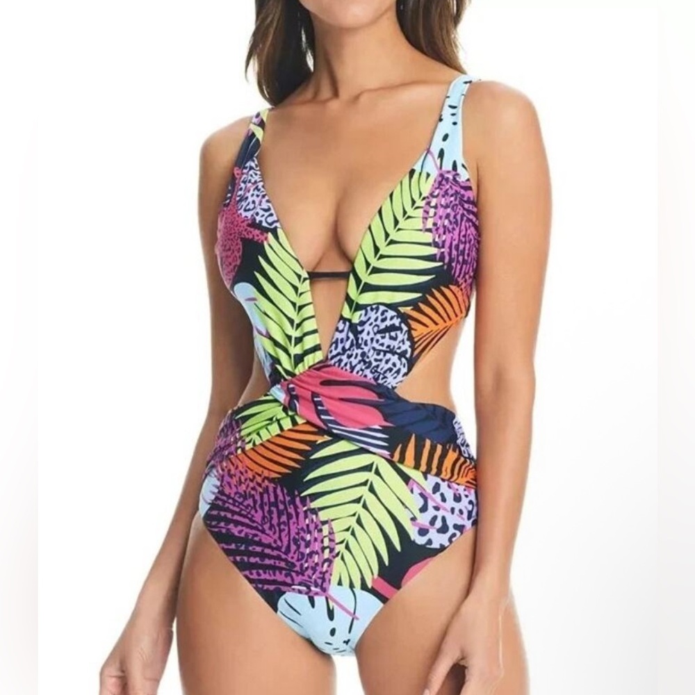 Bar 111 swim